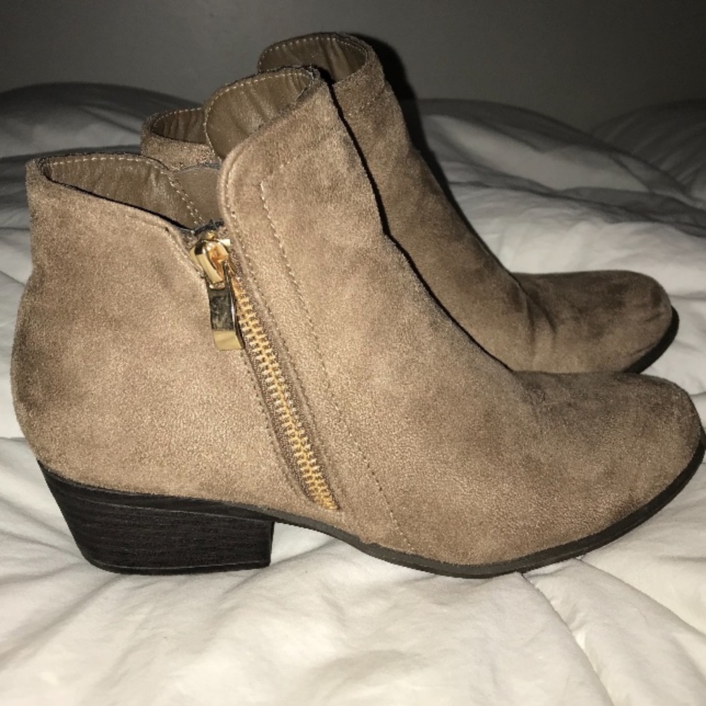 FASHION NOVA booties PERFECT for fall 🍁